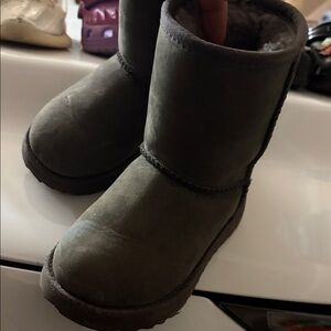 UGG Kids Boots - Olive Green